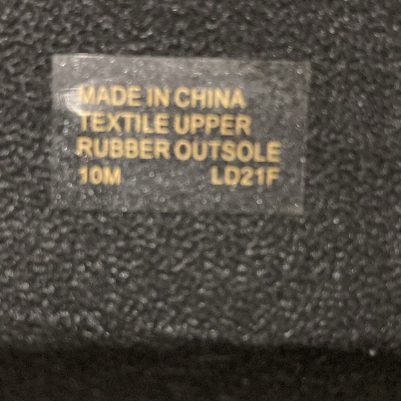 Michael Kors Alfie Faux Fur Platform Slide Black/Silver Size 10M NWT - Picture 9 of 9